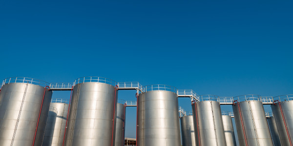 Caldereros · Calderería · Calderas · Tolvas · Cisternas · Depósitos Prades · Fabricación de Columnas y Autoclaves