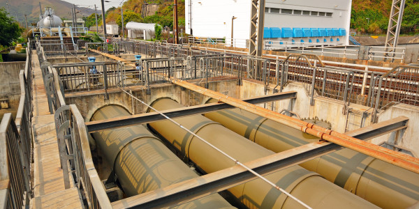 Tuberos · Instalación / Mantenimiento Tuberías Industriales Prades · Soldadura y Unión de Tuberías